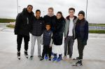 Biddinghuizen 31 januari 2016
Training voor de hollandse 100 op de schaatsbaan van Biddinghuizen. Aanwezig oa Prins Bernhard jr met kinderen Prinses Marilene Prins Maurits en Prinses Anna Prins Pieter Christiaan Prinses Emma Prinses Margriet Leontien Zijlaard v Moorsel met man Michael Zijlaard en dochter Indy Rosanna Kluivert met Patrick Nino Demy Shane en Justin Kluivert.
