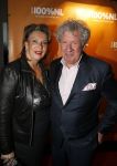 Uitgeest 2 februari 2016
Uitreiking 100% NL awards bij A9 studio's. Willibrord Frequin met zoon Louis en dochter Rebecca en vriendin