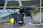 Amsterdam 19 januari 2016
Yolanthe Sneijder Cabau en Jessey Sneijder op schiphol met Xess Xava. Ze vliegen terug naar istanbul