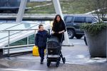 Amsterdam 19 januari 2016
Yolanthe Sneijder Cabau en Jessey Sneijder op schiphol met Xess Xava. Ze vliegen terug naar istanbul