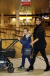 Amsterdam 19 januari 2016
Yolanthe Sneijder Cabau en Jessey Sneijder op schiphol met Xess Xava. Ze vliegen terug naar istanbul