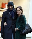Amsterdam 21 januari 2017
Annemarie v Gaal met haar man  Rhandy MacNack op de pc hooftstraat