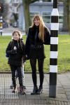 Amsterdam 10 januari 2017 
Beeretje v Beers met dochter op de apollolaan
