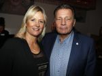 Hoorn 16 januari 2017
Premiere van FIFA Blatter, de val van de voetbalkeizer, in Schouwburg Het Park in Hoorn. Co Adriaanse met vrouw