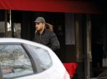 Amsterdam 20 januari 2017
Dave Roelvink met zijn nieuwe vriendin Julia Mekkes nadat ze geluncht hebben bij v Dam op de cornelis Schuytstraat