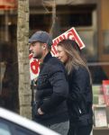 Amsterdam 20 januari 2017
Dave Roelvink met zijn nieuwe vriendin Julia Mekkes nadat ze geluncht hebben bij v Dam op de cornelis Schuytstraat