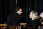 Amsterdam 21 januari 2017  
Eva Jinek met vriend Dexter van der Voorn op de beethovenstraat.
