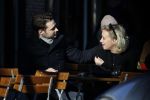 Amsterdam 21 januari 2017  
Eva Jinek met vriend Dexter van der Voorn op de beethovenstraat.