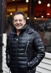 Amsterdam 29 januari 2017 
Surprise party Harry Mens vanwege zijn 70e verjaardag. Het werd gevierd op het leidse plein. Gerard Joling