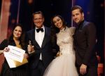 Utrecht 12 januari 2017
Uitreiking musical awards in het beatrixtheater. Gloria Estefan met Albert Gloria Estefan Albert Verlinde Romy Monteiro Dave Mantel