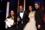 Utrecht 12 januari 2017
Uitreiking musical awards in het beatrixtheater. Gloria Estefan met Albert Gloria Estefan Albert Verlinde Romy Monteiro Dave Mantel