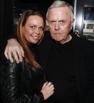 Amsterdam 29 januari 2017 
Surprise party Harry Mens vanwege zijn 70e verjaardag. Het werd gevierd op het leidse plein. Harry met de vrouw van Wilko Becker