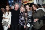 Amsterdam 29 januari 2017 
Surprise party Harry Mens vanwege zijn 70e verjaardag. Het werd gevierd op het leidse plein. Harry met zijn dochters vlnr Nour Suze Marlous en Sarah