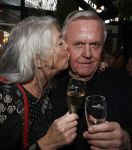 Amsterdam 29 januari 2017 
Surprise party Harry Mens vanwege zijn 70e verjaardag. Het werd gevierd op het leidse plein. Harry met zijn nieuwe oude vriendin Juul
