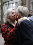 Amsterdam 29 januari 2017 
Surprise party Harry Mens vanwege zijn 70e verjaardag. Het werd gevierd op het leidse plein. Harry met zijn nieuwe oude vriendin Juul