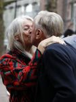 Amsterdam 29 januari 2017 
Surprise party Harry Mens vanwege zijn 70e verjaardag. Het werd gevierd op het leidse plein. Harry met zijn nieuwe oude vriendin Juul