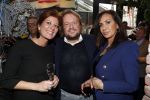 Amsterdam 29 januari 2017 
Surprise party Harry Mens vanwege zijn 70e verjaardag. Het werd gevierd op het leidse plein. Henk Mooyekind met .. en Mona de ex van Harry