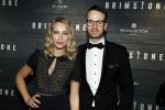 Amsterdam 9 januari 2016
Premiere Brimstone in Tuschinski met oa Emilia Jones en Dakota Fanning gemaakt door regisseur Martin Koolhoven .
Jennifer Hoffman met partner Henry v Loon