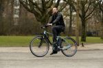 Amsterdam 31 januari 2017
Johnny Heitinga op zijn electriasche fiets in het vondelpark