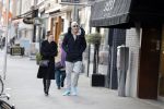 Amsterdam 28 januari 2017 
Lange Frans met zijn (ex) vrouw Danielle v Aalderen in amsterdam zuid