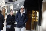 Amsterdam 28 januari 2017 
Lange Frans met zijn (ex) vrouw Danielle v Aalderen in amsterdam zuid