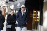 Amsterdam 28 januari 2017 
Lange Frans met zijn (ex) vrouw Danielle v Aalderen in amsterdam zuid