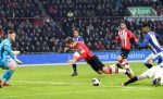 Eindhoven, 22 Januari 2017 
Kompetitiewedstrijd PSV-SC Heerenveen, eindstand 4-3
Luuk de Jong wprdt onderuit gehaald door Doke Schmidt, Penalty wordt gemist door Gaston Pereiro.
