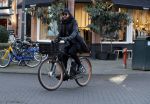 Amsterdam 21 januari 2017
Mari v d Ven op zijn electrische fiets
