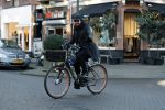 Amsterdam 21 januari 2017
Mari v d Ven op zijn electrische fiets