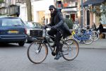 Amsterdam 21 januari 2017
Mari v d Ven op zijn electrische fiets
