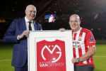 Eindhoven, 22 Januari 2017 PSV-SC Heerenven, kompetitiewedstrijd 2016/2017
Eindstand, 4-3
Huldiging van Michael v Gerwen tijdens de rust vanwege zijn Wereldkampioenschap Darts.samen op de foto met Toon Gerbrands