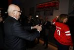 Hoorn 16 januari 2017
Premiere van FIFA Blatter, de val van de voetbalkeizer, in Schouwburg Het Park in Hoorn. 
Michael v Praag fotografeert Janke Dekker