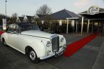 Hoofddorp 17 januari 2017
Patricia Paay is opnieuw getrouwd met Robbert Hinfelaar. Dat gebeurde in Claus party Center in Hoofddorp