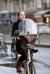 Amsterdam 10 januari 2016
Peggy Vrijens op de fiets op de v Baerlestraat