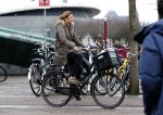Amsterdam 4 februari 2017 
Prinses Marilene met dochter Felicia op haar verjaardag op de fiets in Amsterdam.