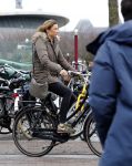 Amsterdam 4 februari 2017 
Prinses Marilene met dochter Felicia op haar verjaardag op de fiets in Amsterdam.