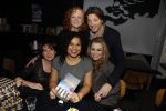 Amsterdam 11 januari 2017
Presentatie boek Opvliegers! 
Proosten op het boek en het nieuwe Jaar 2017 met oa Peggy Vrijens, Sandra Mattie, Laura Vlasblom, Antje Monteiro, Carolina Mout en Cystine Carreon Rick Engelkes