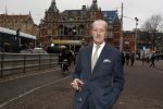 Amsterdam 29 januari 2017 
Surprise party Harry Mens vanwege zijn 70e verjaardag. Het werd gevierd op het leidse plein. Theo Hiddema