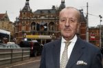 Amsterdam 29 januari 2017 
Surprise party Harry Mens vanwege zijn 70e verjaardag. Het werd gevierd op het leidse plein. Theo Hiddema