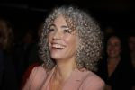 Amsterdam 10 januari 2018
Boekpresentatie Antoinette Beumer. Antoinette reikt het boek uit aan Femke Halsema.