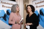 Amsterdam 10 januari 2018
Boekpresentatie Antoinette Beumer. Antoinette reikt het boek uit aan Femke Halsema.