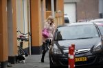 Scheveningen 10 januari 2018
Barbie Samantha de Jong bellend op straat