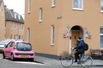 Scheveningen 12 januari 2018
Barbie Samantha de Jong haar huis en auto in haar straat