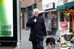Amsterdam 20 januari 2018
Bram Moszkowicz op straat in Amsterdam zuid.