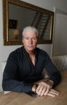 Amsterdam 11 januari 2018 
Dries Roelvink thuis in zijn appartement