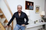 Amsterdam 11 januari 2018 
Dries Roelvink thuis in zijn appartement