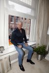 Amsterdam 11 januari 2018 
Dries Roelvink thuis in zijn appartement