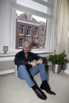 Amsterdam 11 januari 2018 
Dries Roelvink thuis in zijn appartement