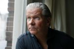 Amsterdam 11 januari 2018 
Dries Roelvink thuis in zijn appartement