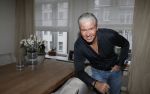 Amsterdam 11 januari 2018 
Dries Roelvink thuis in zijn appartement
